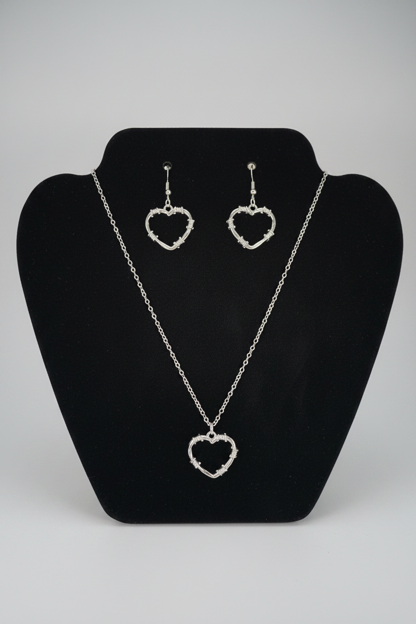 Barbed Wire Heart Set - Steel Finish