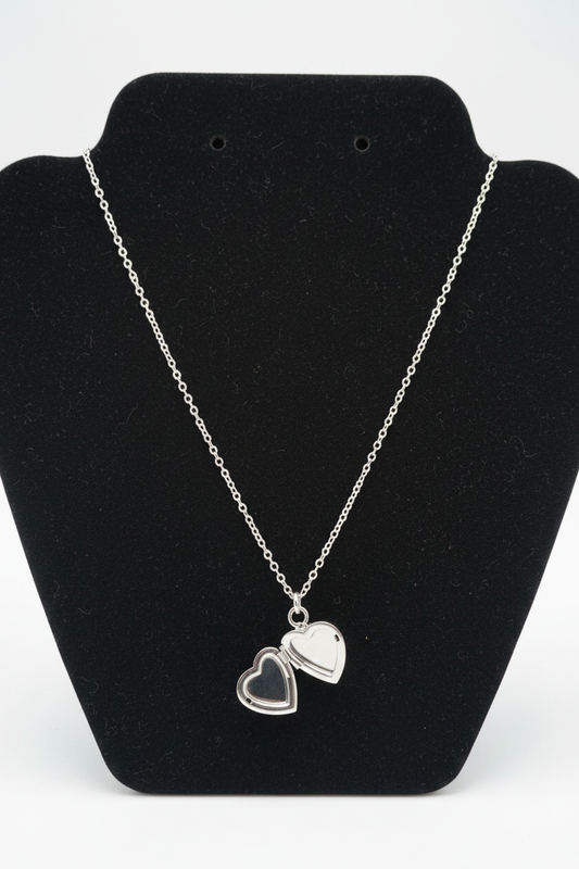Heart Locket Necklace - Photo 2